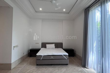 Sewa Apartemen Atmaya Residence Cilandak, Jakarta Selatan Dekat MRT - 4 Kamar Tidur Furnished