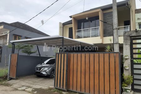Dijual Rumah Villa Terawat Full Furnished Sejuk di Lembang, Bandung