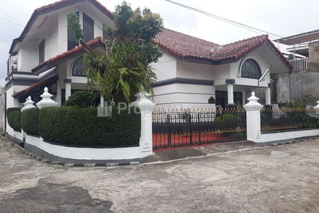 Dijual Rumah Hook Terawat di Komplek Kopo Permai Bandung