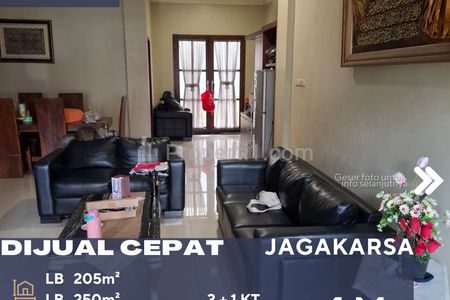 Dijual Rumah Lokasi Strategis di Jagakarsa Jakarta Selatan