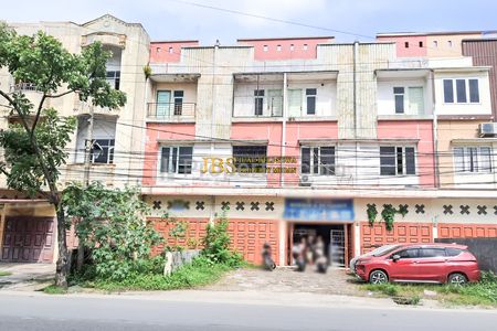 DIJUAL RUGI Ruko 3,5 Tingkat Siap Huni di Jalan Kapten Muslim - Medan