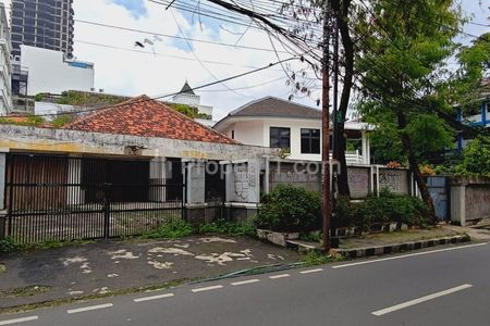 Dijual Rumah Lama Hitung Tanah  di Kawasan Elite Menteng Jakarta Pusat