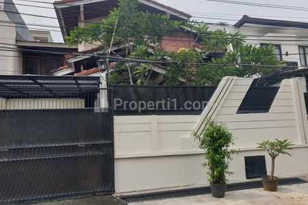 Disewakan Rumah 2 Lantai Dekat MRT Lebak Bulus, Jakarta Selatan