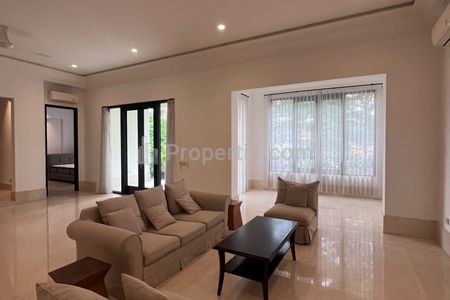 For Rent Apartment Atmaya Residence Inside Compound at Atmaya Antasari, Cilandak, Jakarta Selatan - Type 4+1 BR 268m2 Unfurnished