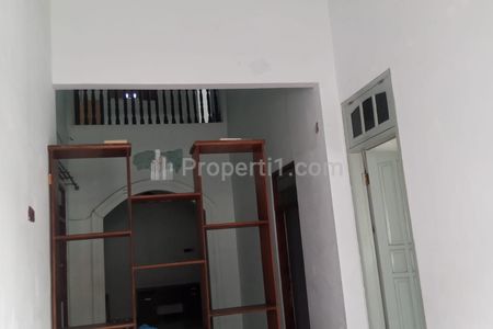 Dijual Rumah 2 Lantai di Deket, Lamongan Kota