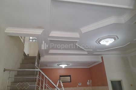 Jual Rumah Hok 2 Lantai di Taman Kopo Indah Bandung