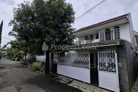 Jual Rumah Luas Siap Dihuni di Jalan Golf Barat Kota Bandung
