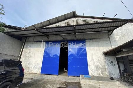 Disewakan Gudang Kosong Strategis di Jalan Kalianak Madya Surabaya