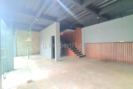 Disewakan Ruko 2 Lantai di Jalan Raya Haji Saaba, Meruya Selatan, Jakarta Barat