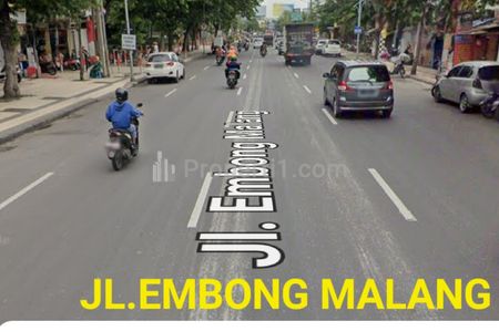 Dijual Rumah Usaha Nol Jalan Embong Malang Surabaya Pusat Kota - Row Jalan Lebar 6 Mobil Luas - Komersial Area Cocok Buat Segala Usaha - SHM