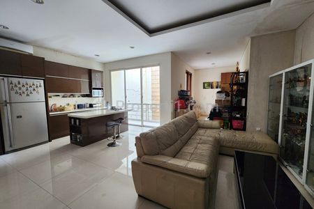 For Sale House at Villa Kebon Jeruk, South Jakarta