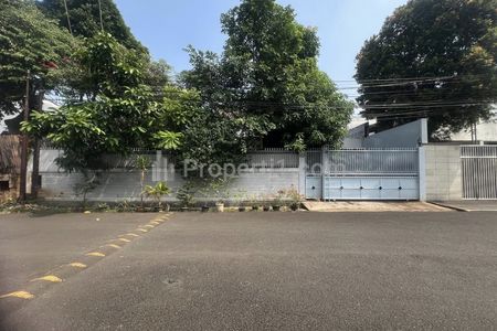 Jual Rumah Luas di Jalan Terusan Hang Lekir Jakarta Selatan