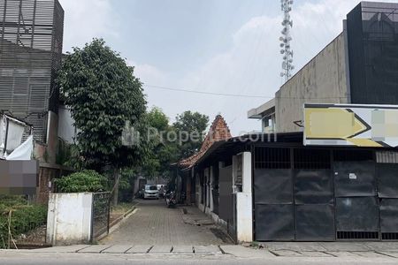 Jual Rumah Cocok untuk Tempat Usaha di Caman Raya Kota Bekasi