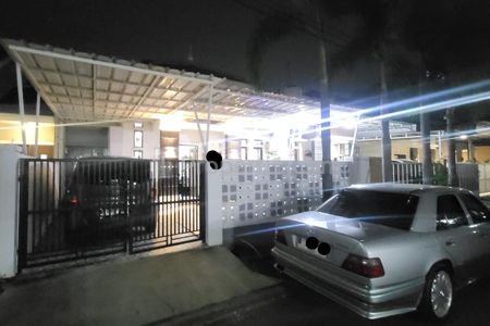 Dijual Rumah Bagus Full Furnished Siap Huni di Harapan Indah Cluster Aralia Bekasi