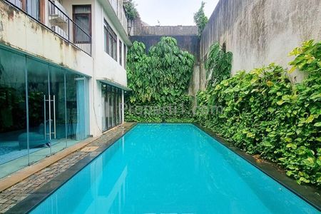 Disewakan Rumah di Area Kebayoran Baru Jakarta Selatan SSP660