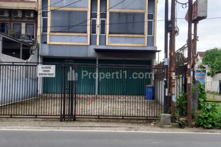 Disewakan Ruko 3 Lantai di Jl. Raya Buaran - Pamulang, Tangerang Selatan
