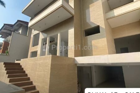 Dijual Rumah Baru, MURAH, LUAS 294 m2 di Citraland Puri Widya Kencana - Lokasi TerDEPAN Dekat Gwalk Citraland Surabaya Barat, Sekolah Ciputra