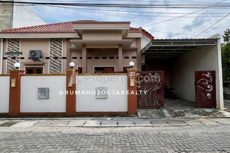 Jual Rumah Modern Minimalis Tanah Luas di Jl. Nitikan Umbulharjo Yogyakarta Dekat XT Square, UTY, UAD