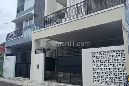 Dijual Rumah Kost Lantai 3 Dekat Kampus UB (Full Furniture)
