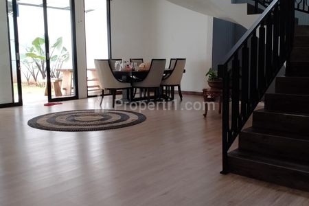 Dijual Rumah Baru dengan Swimming Pool di Belakang Cinere Mall