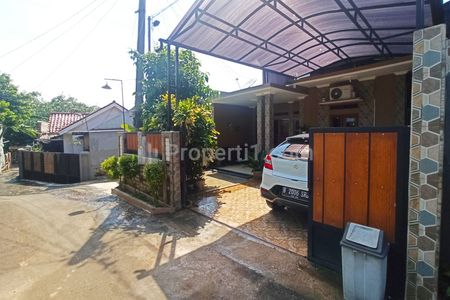 Tampak Depan, Carport 2 Mobil