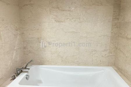 Disewakan Apartemen Ciputra World 2 Tower Residence - 3+1 BR Furnished Best View