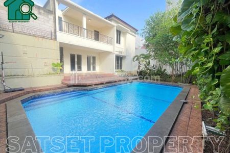Disewakan Rumah di Area Kemang Jakarta Selatan STD020