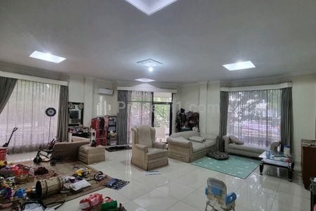 Dijual Rumah & Ruko Strategis Sayap Moch Toha Bandung