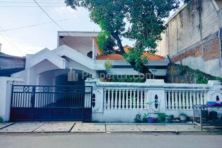 Rumah Dijual di Dukuh Kupang Timur Surabaya Selatan, Cocok untuk Usaha Kost