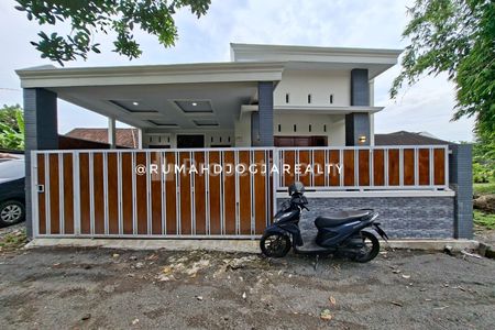 Jual Rumah Baru Minimalis Seputar UPY PGRI Sonosewu Yogyakarta Dekat Malioboro, Kraton Jogja