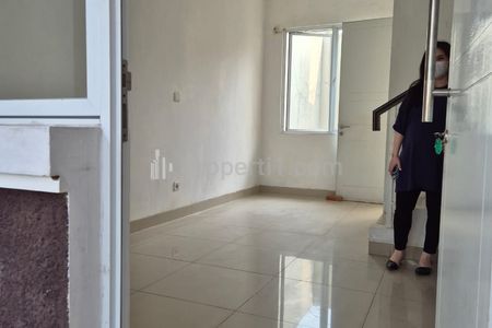 Disewakan Rumah Murah 2 Lantai di Cluster South Thames Jakarta Garden City Jakarta Timur Siap Huni Minimalis Modern