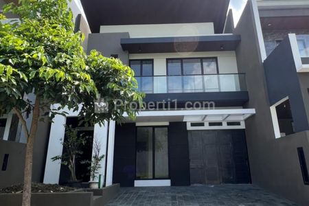 Rumah Dijual di Woodland Citraland Utama Surabaya Barat
