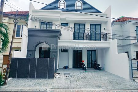 Dijual Rumah New Gress American Classic di Dharmahusada Mas Mulyorejo Surabaya Timur