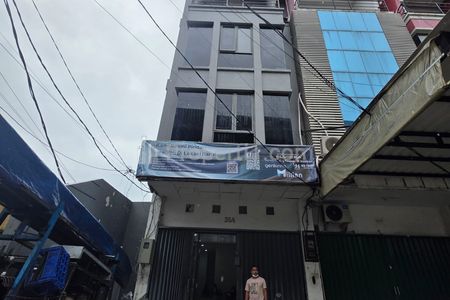 Disewakan Ruko 4,5 Lantai di Fatmawati, Jakarta Selatan - Hadap Jalan Utama