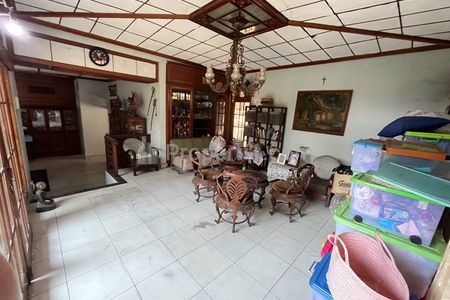 Rumah Dijual Luas di Jalan Pelita, Kramat Jati, Jakarta Timur, Dekat PGC Cililitan