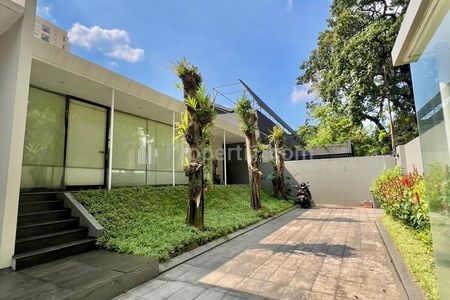 Dijual Rumah dengan Luas Tanah 270m², Siap Pakai & Potensi Usaha Premium, Lokasi Strategis Kebayoran Baru, Jakarta Selatan