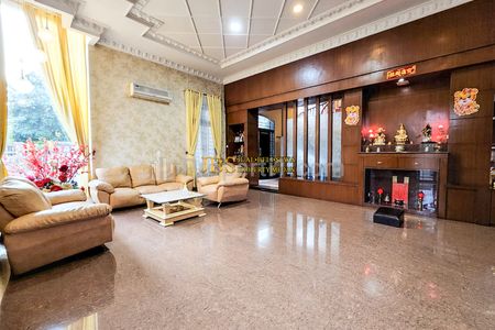 Dijual Rumah Hook Fully Furnish Komplek Cemara Asri Jalan Kasuari, Medan