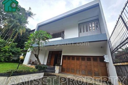 Disewakan Rumah di Area Pondok Indah Jakarta Selatan SSP664
