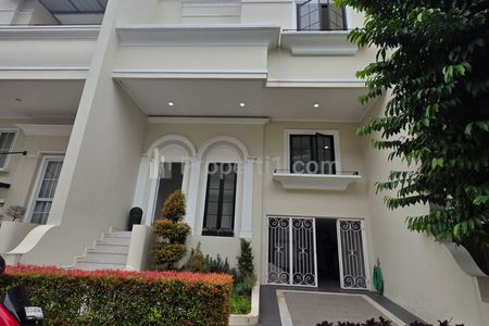 Dijual Rumah Mewah 3 Lantai di Camden House Residence, Jakarta Barat - Lingkungan Eksklusif