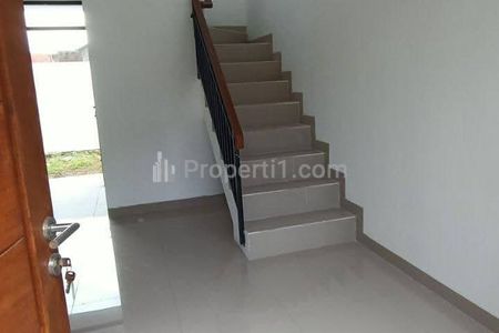 Dijual Rumah Cantik Strategis di Ciganitri Dekat Transmart dan Gate Tol Buahbatu Bandung 700 Jutaan