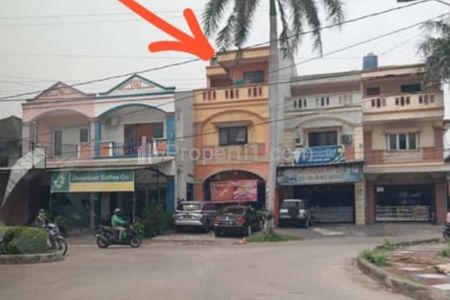 Dijual Ruko 3 Lantai Lokasi Bagus dengan Harga Terbaik di Kota Harapan Indah Bekasi