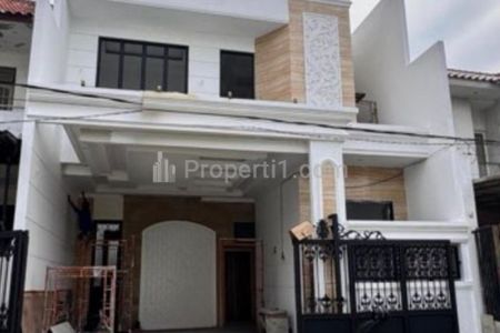 Dijual Rumah Baru American Classic Modern di Babatan Pantai, Surabaya Timur Dekat Pakuwon City, Unair, Raya Kenjeran, Galaxy Mall