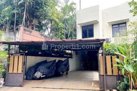 Dijual Rumah Asri Classic Full Furnished, Siap Huni dan di Dalam Cluster Bintaro Sektor 5, Tangerang Selatan