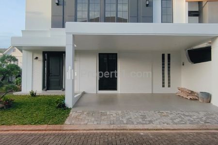 Dijual Rumah Klasik dengan Sentuhan Modern di Nusa Loka BSD City, Tangerang Selatan