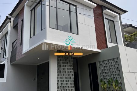 Dijual Rumah Brand New Minimalis Modern, Posisi Hook, Siap Huni dan Dalam Cluster Bintaro Sektor 9, Tangerang Selatan