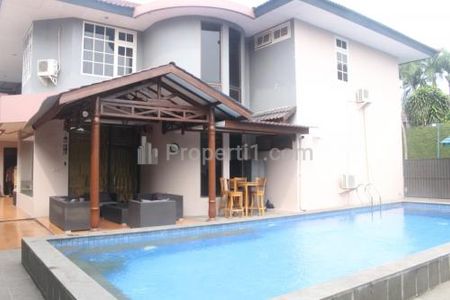 Dijual Rumah di Cipete Utara Jakarta Selatan - 4 Kamar Tidur