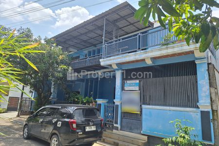 Jual Cepat Rumah 2 Lantai di Taman Narogong Indah Bekasi