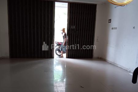 Disewa Ruko 3 Lantai Area Bebas Banjir di Harmoni Harapan Indah Bekasi