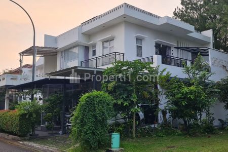 Dijual Rumah Mewah 2,5 Lantai di Versailles BSD City