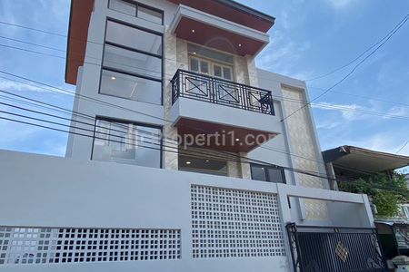Dijual Rumah 2,5 Lantai di Jalan Mandala, Kabupaten Sidoarjo